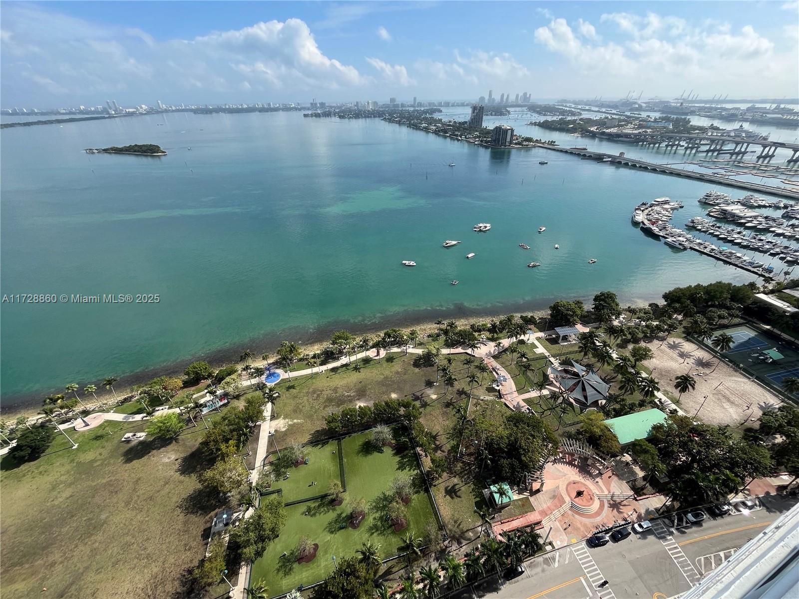 1800 N Bayshore Dr # 3505