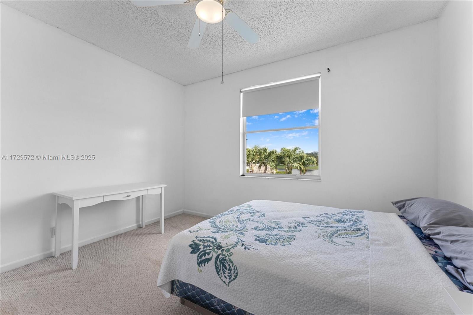 6423 Sand Hills Cir