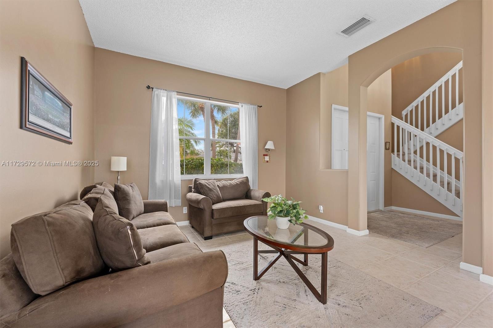 6423 Sand Hills Cir