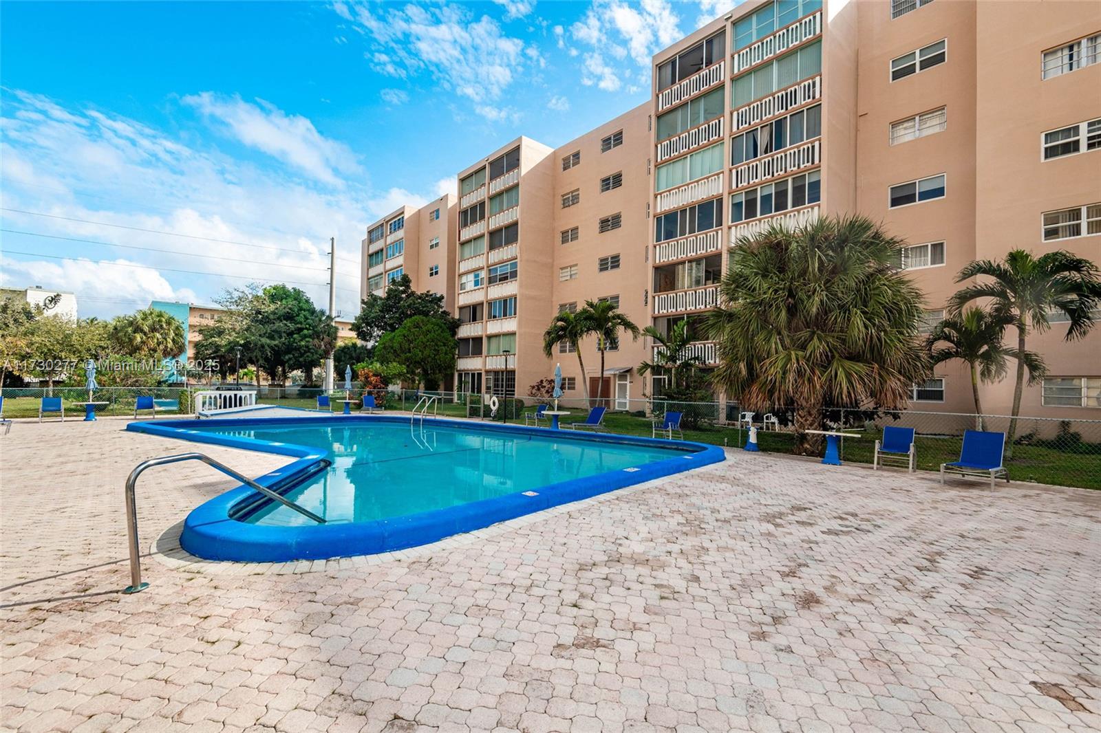 301 NE 14th Ave # 307