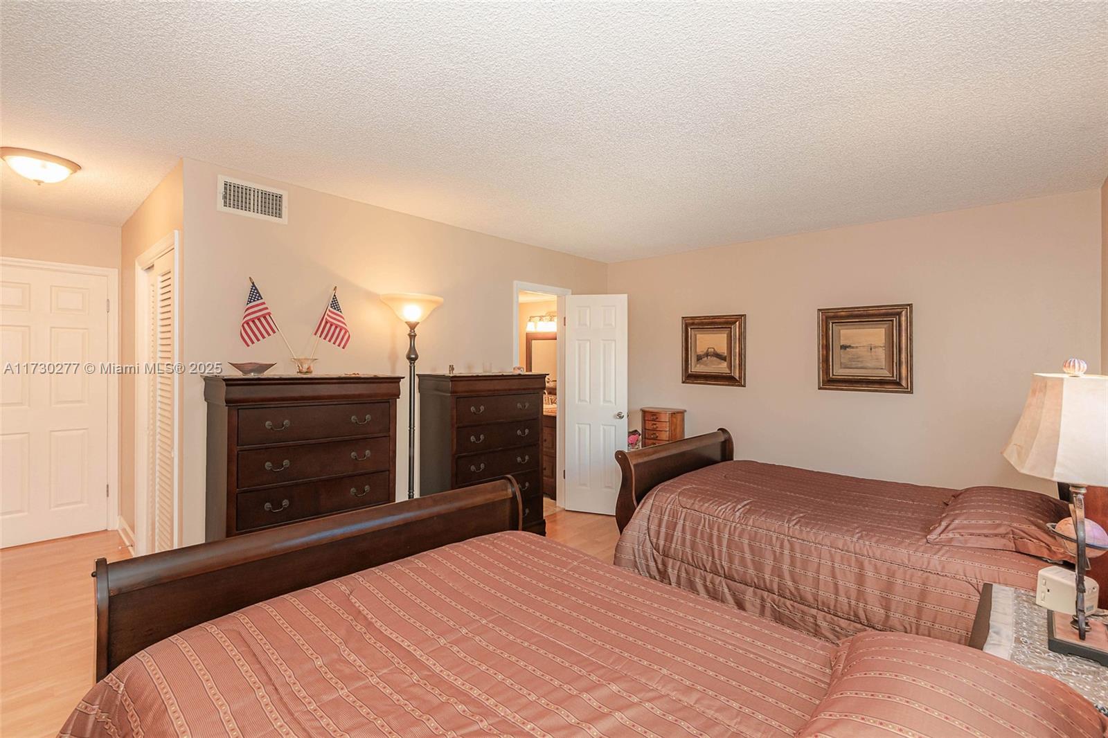 301 NE 14th Ave # 307