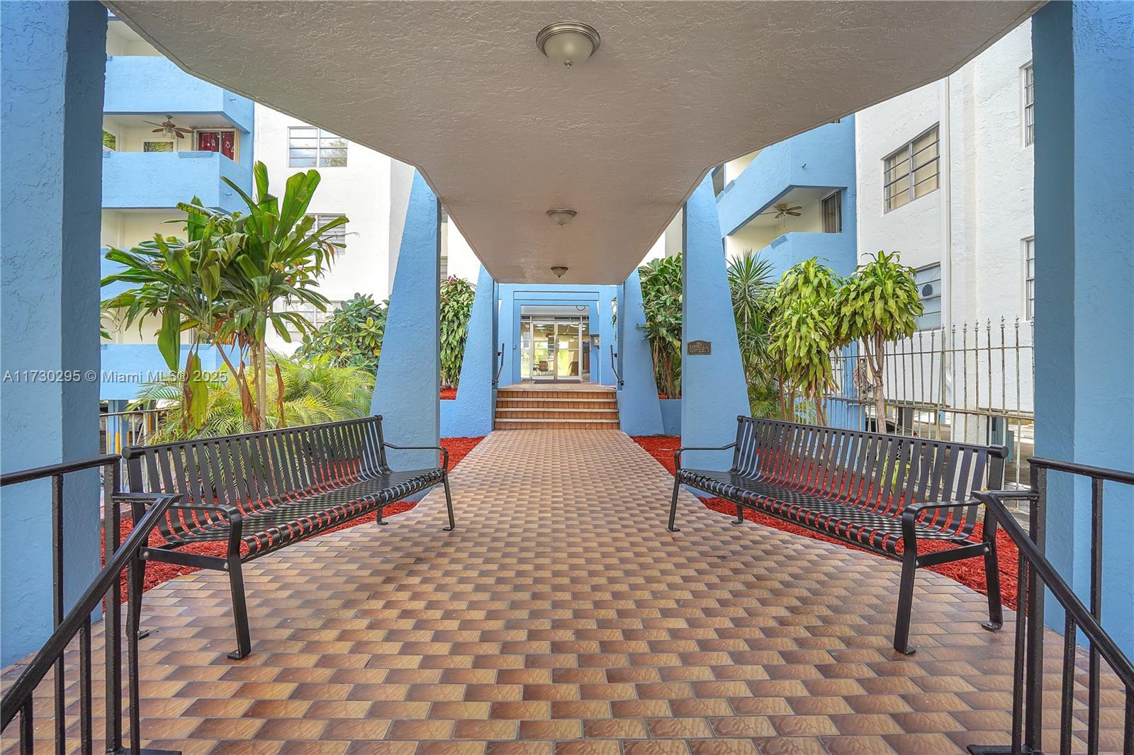 5050 NW 7th St Unit: PH7
