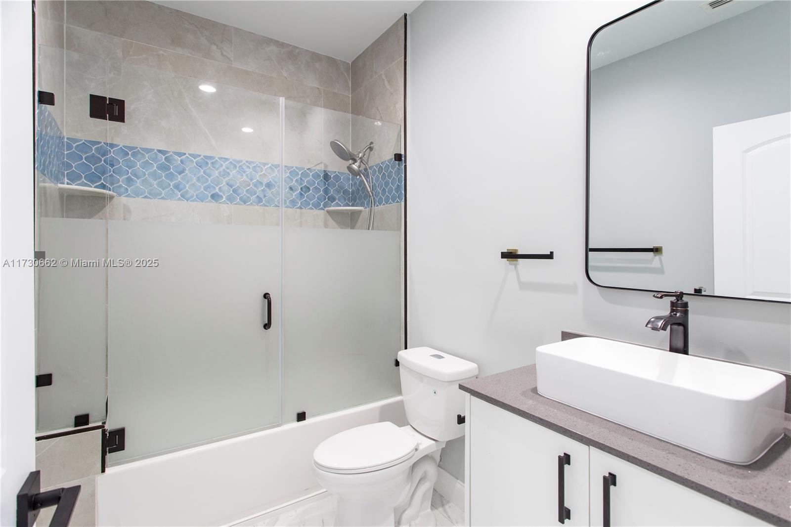 1250 NW 39th St # 1250