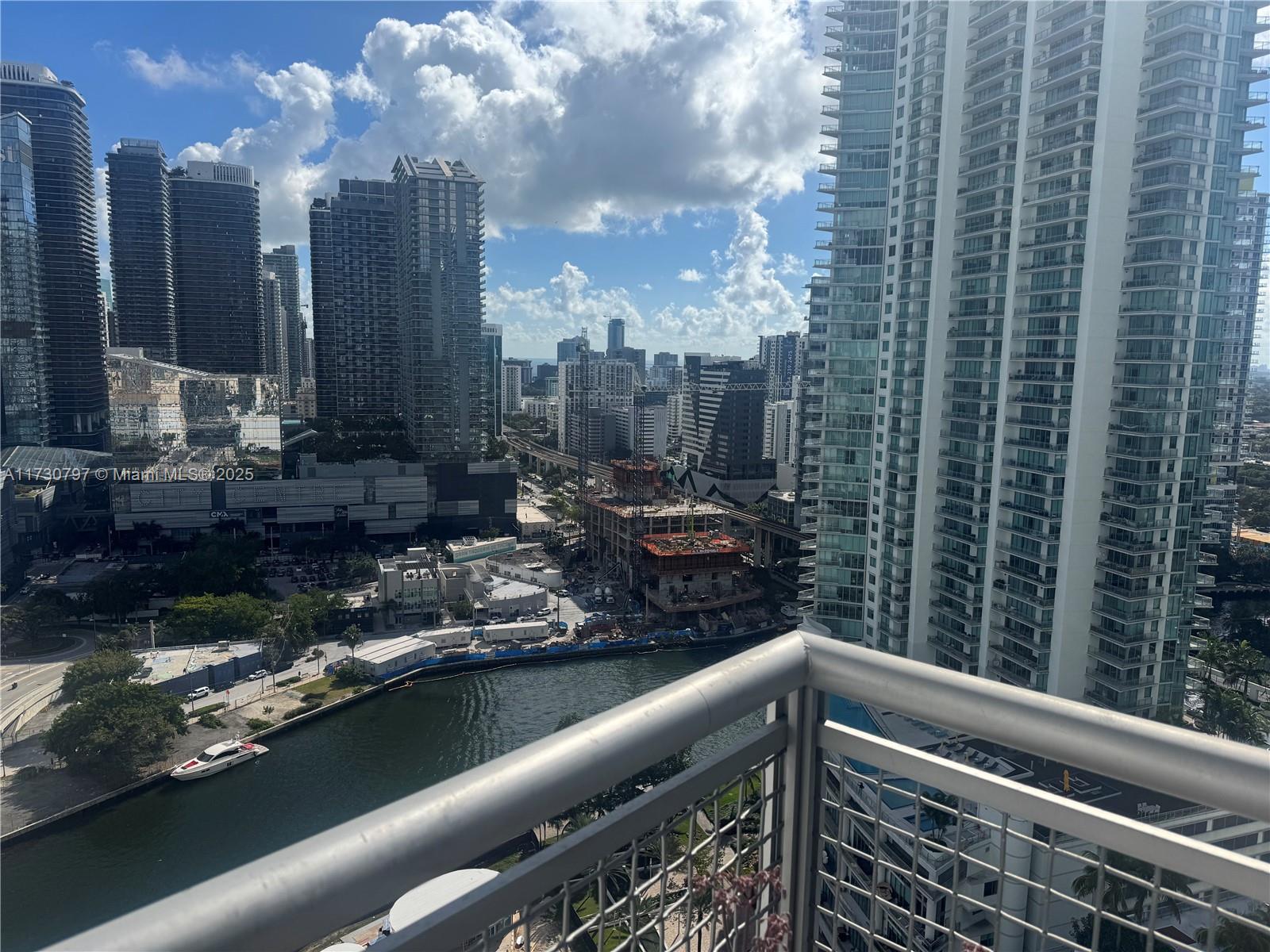350 S Miami Ave Unit: 2710