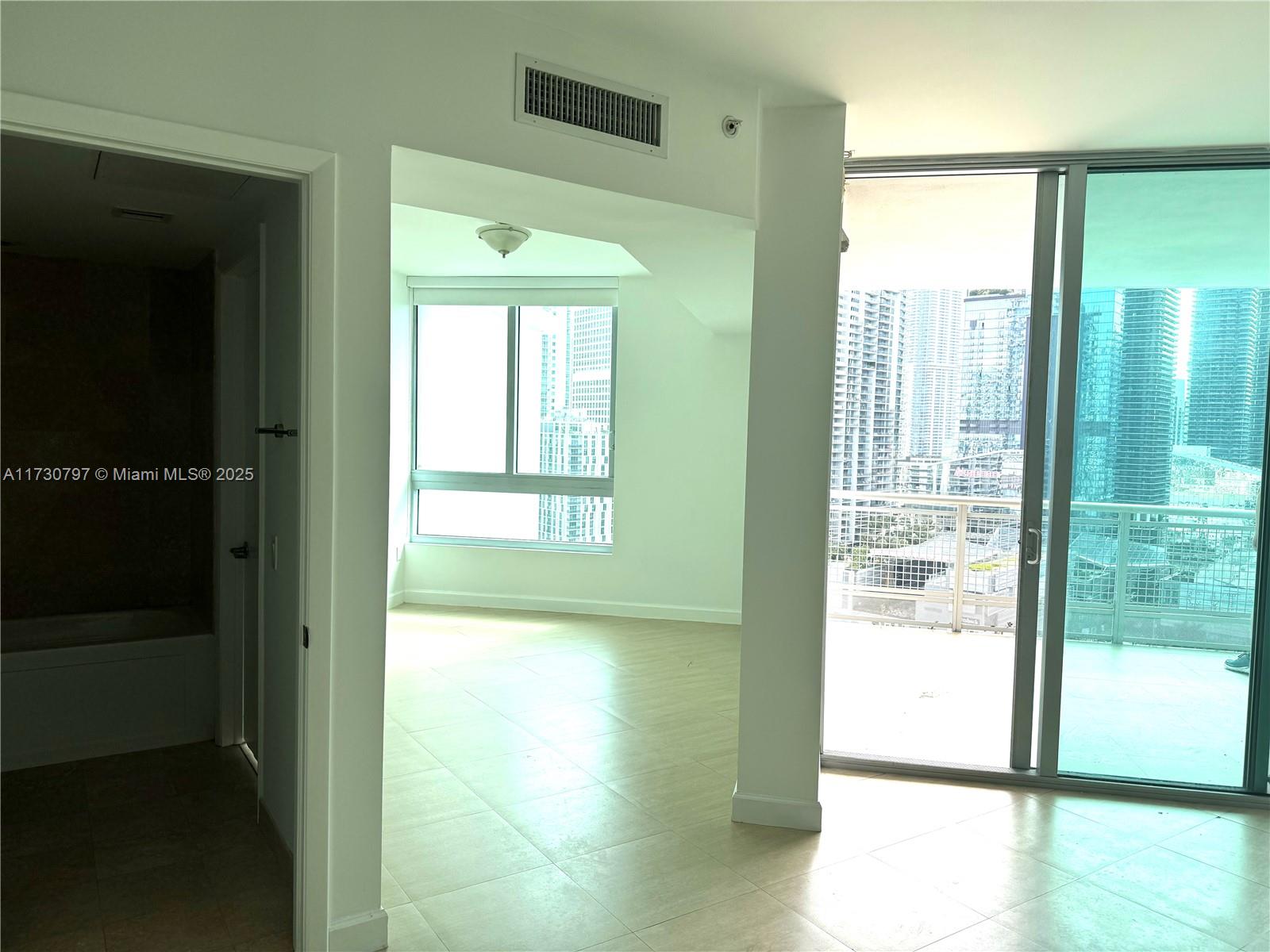 350 S Miami Ave Unit: 2710