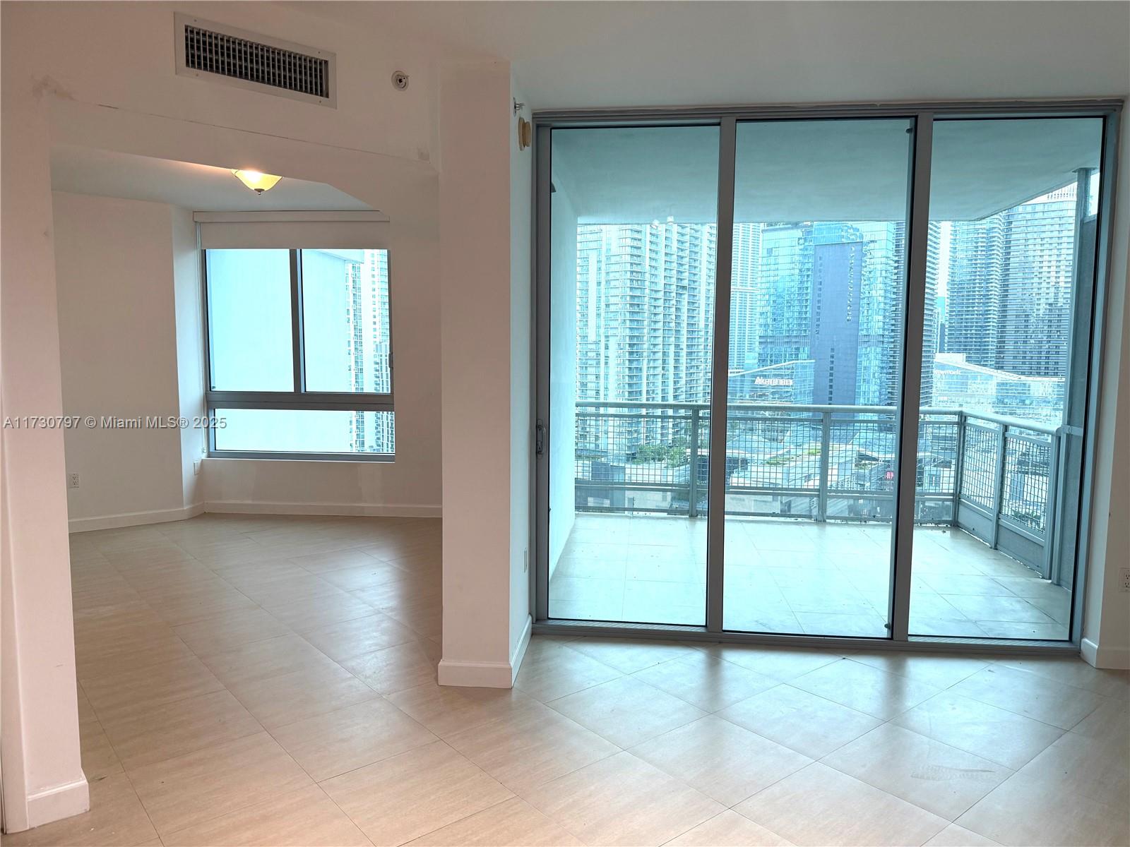 350 S Miami Ave Unit: 2710