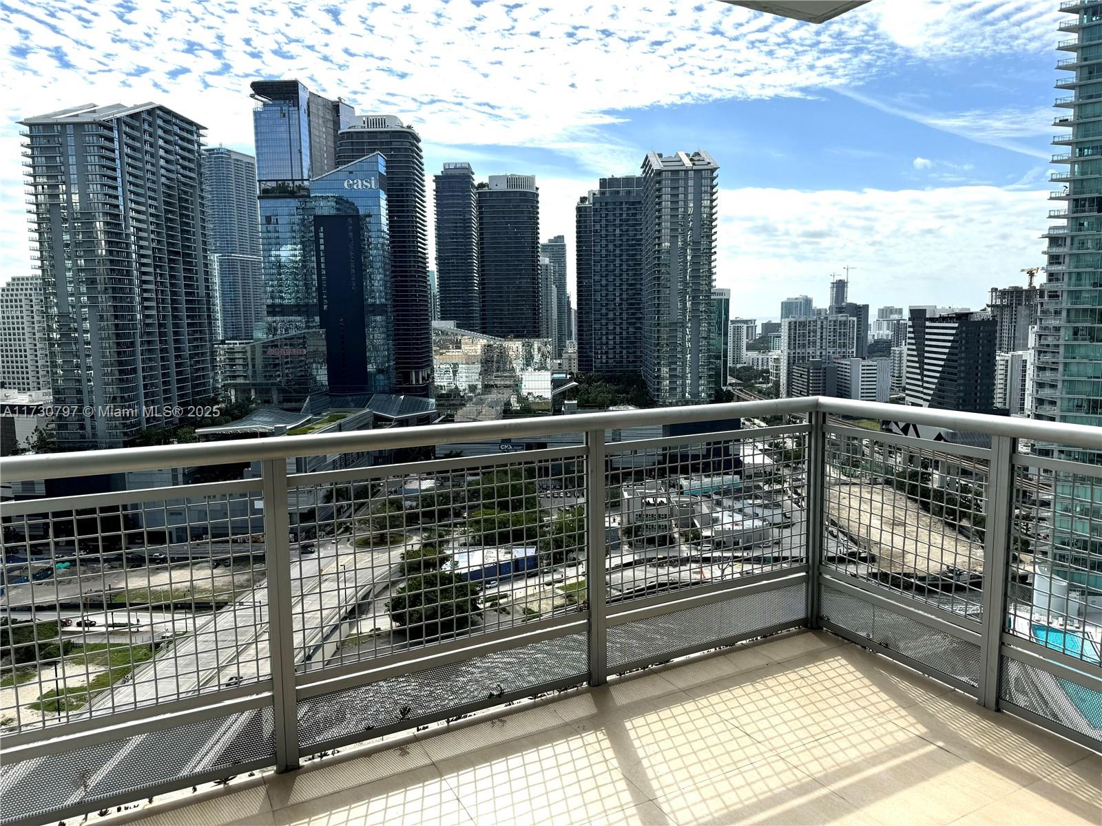 350 S Miami Ave Unit: 2710