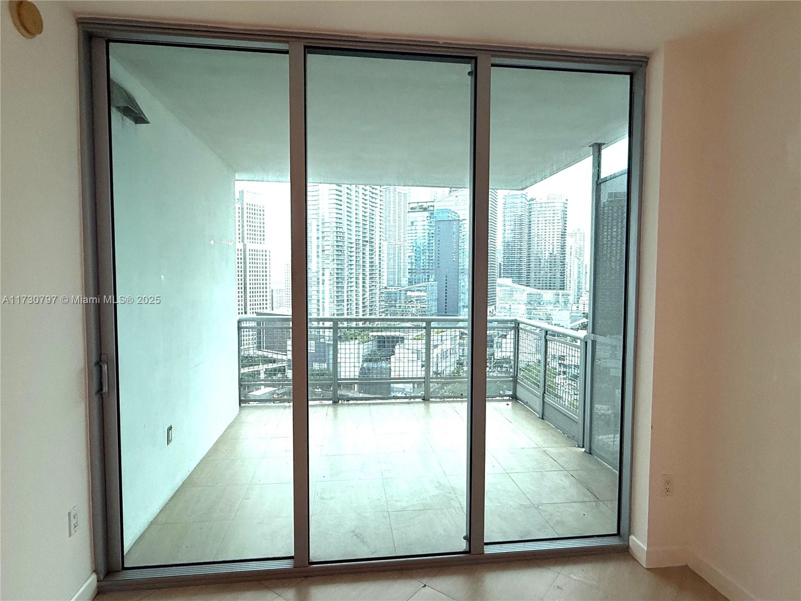 350 S Miami Ave Unit: 2710