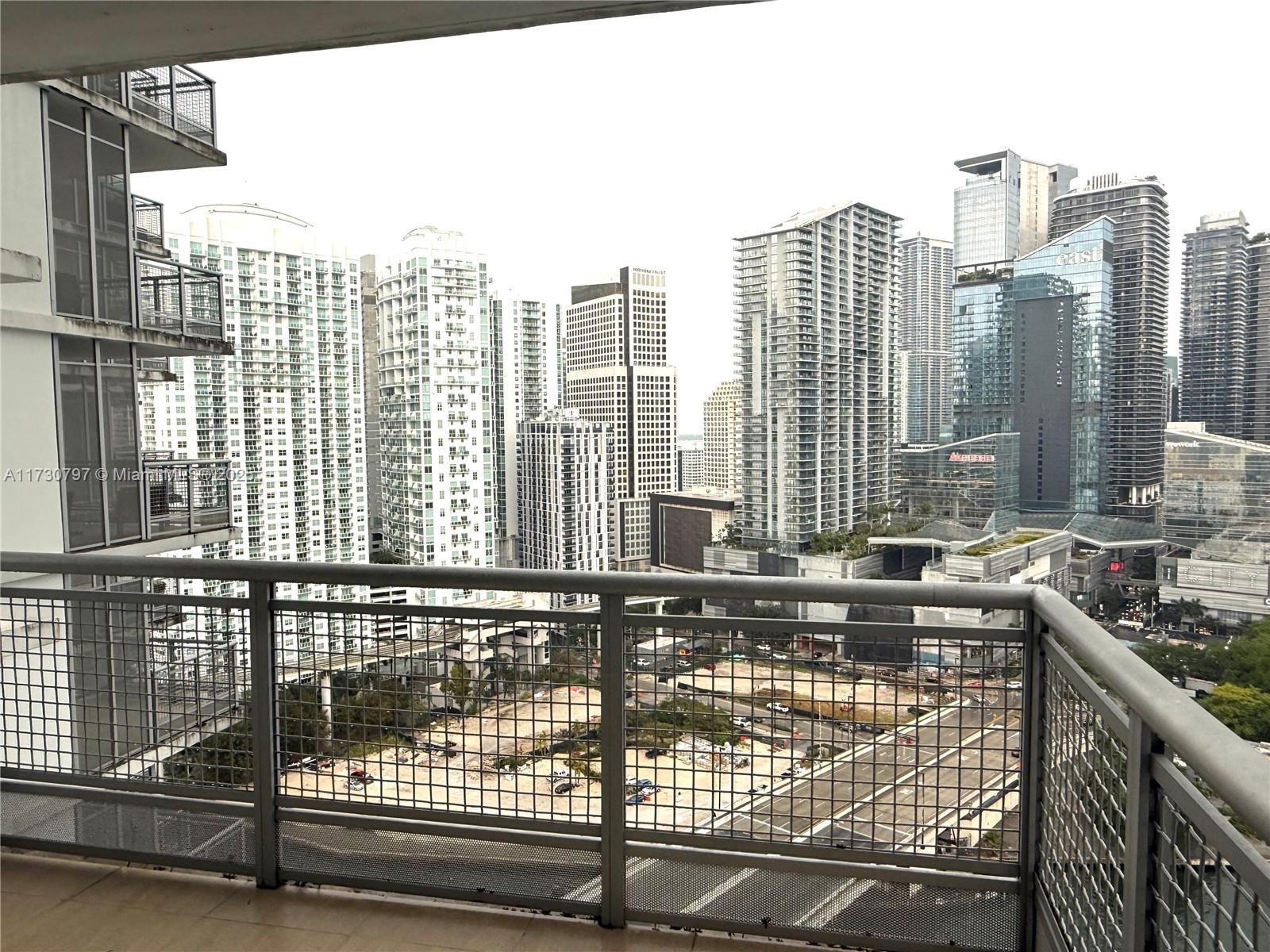 350 S Miami Ave Unit: 2710