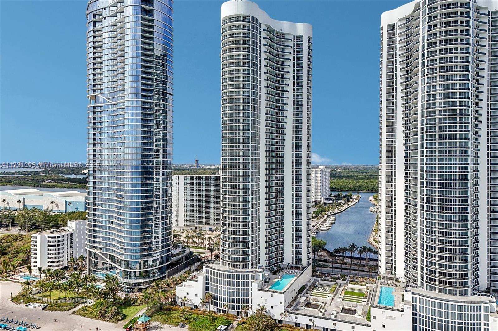 15811 Collins Ave # 1603