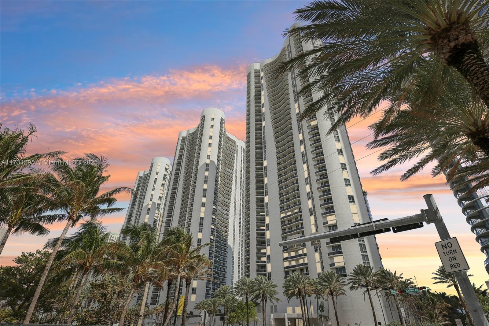15811 Collins Ave # 1603
