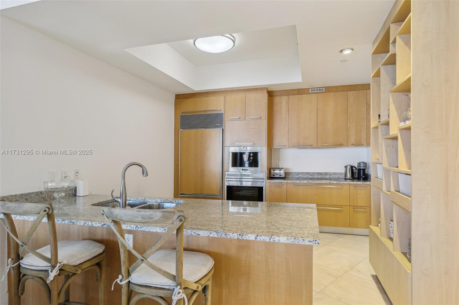 15811 Collins Ave # 1603