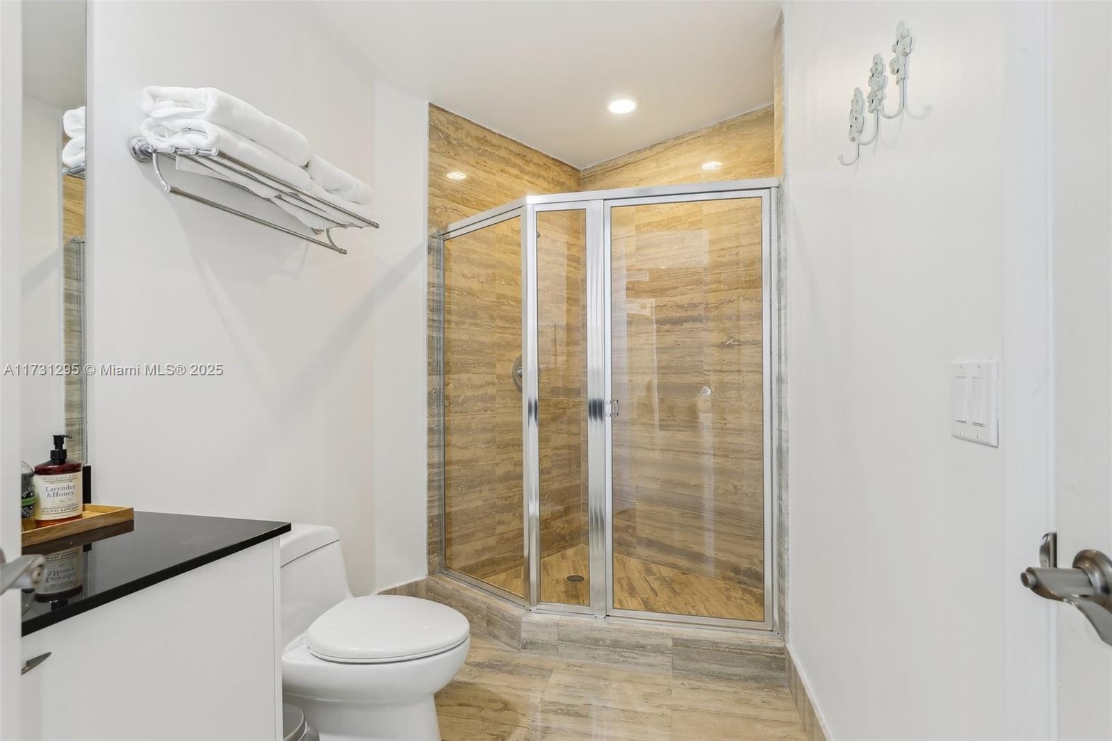 15811 Collins Ave # 1603