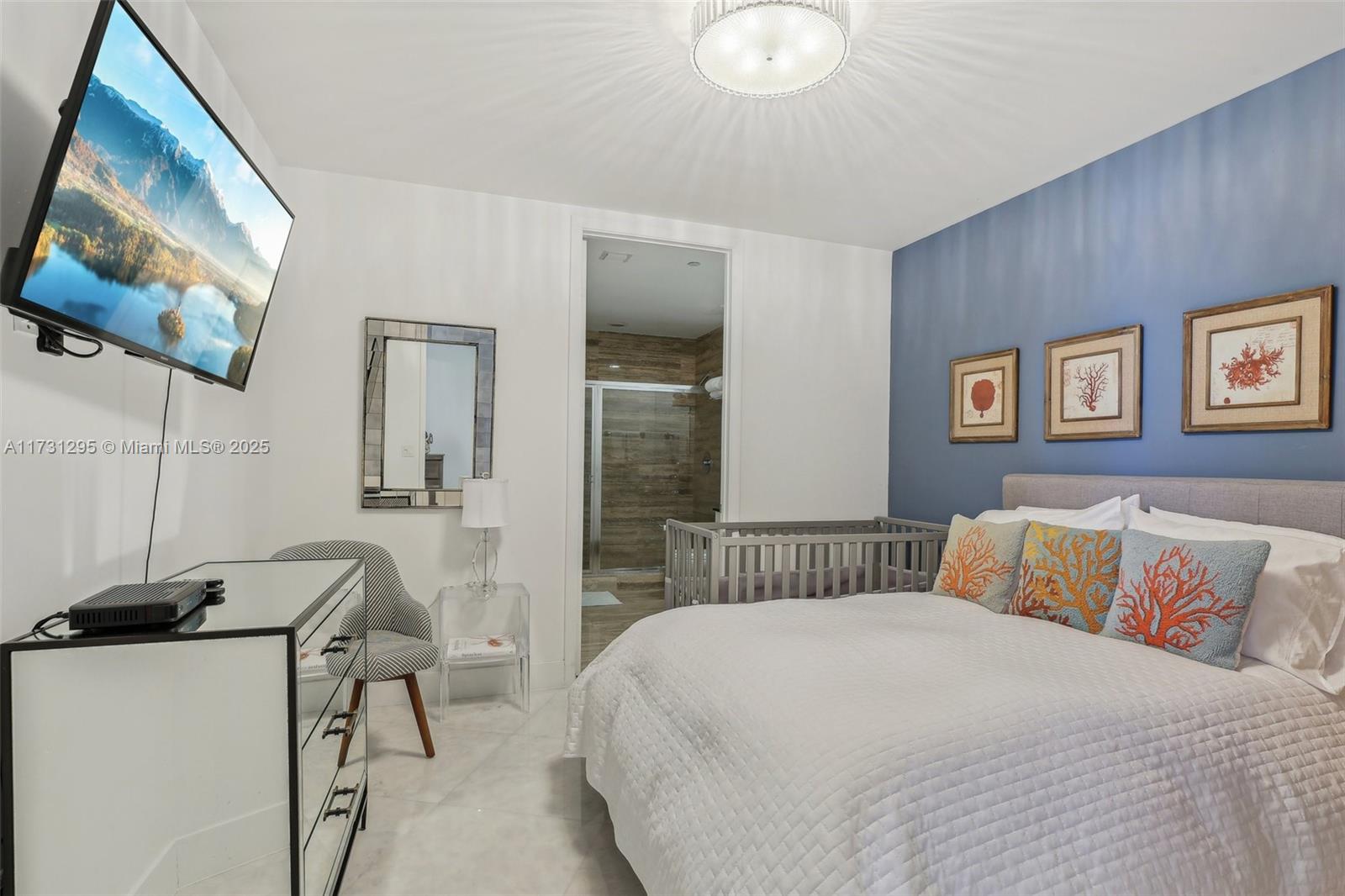 15811 Collins Ave # 1603