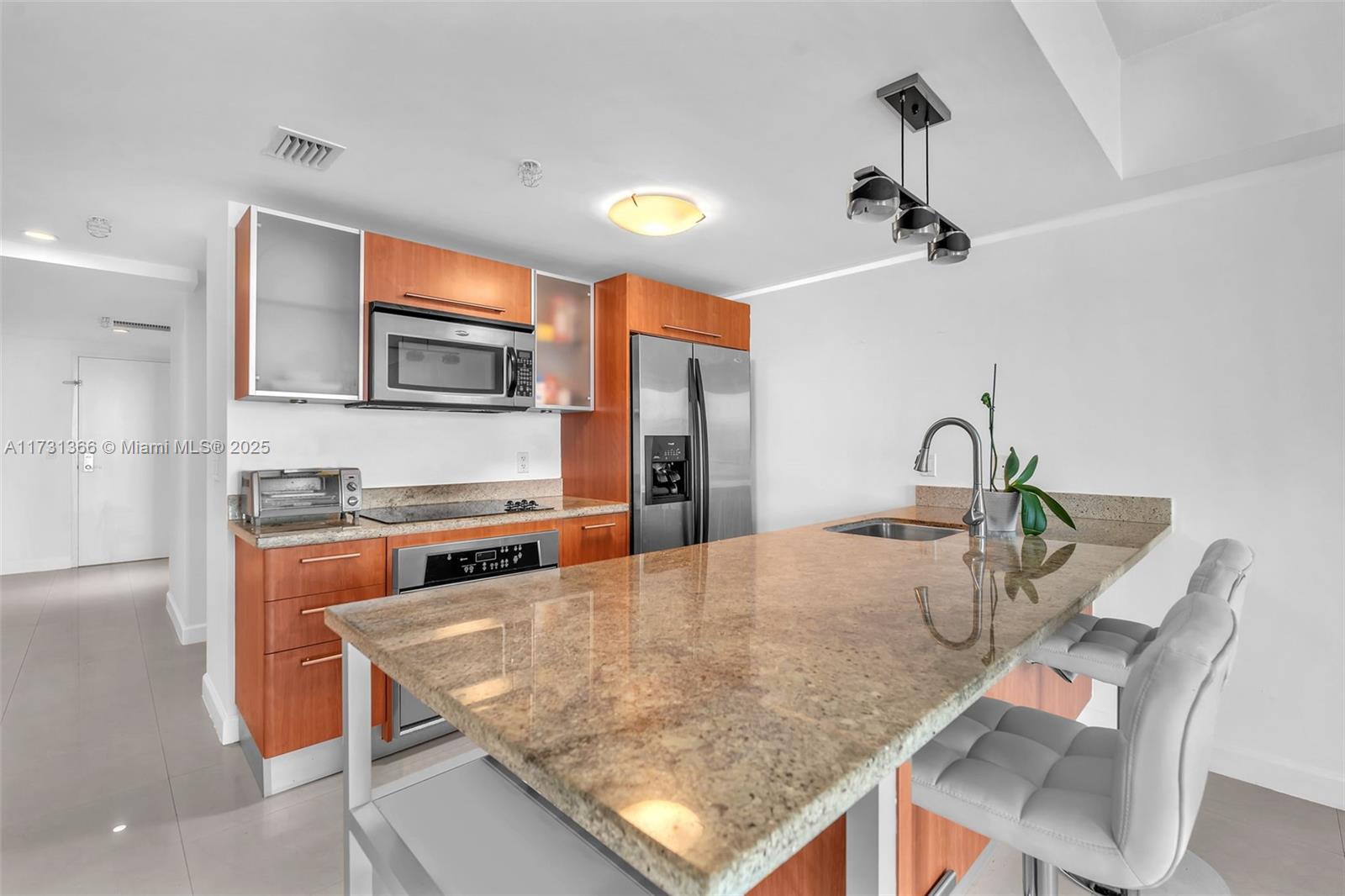 185 SW 7th St # 3503