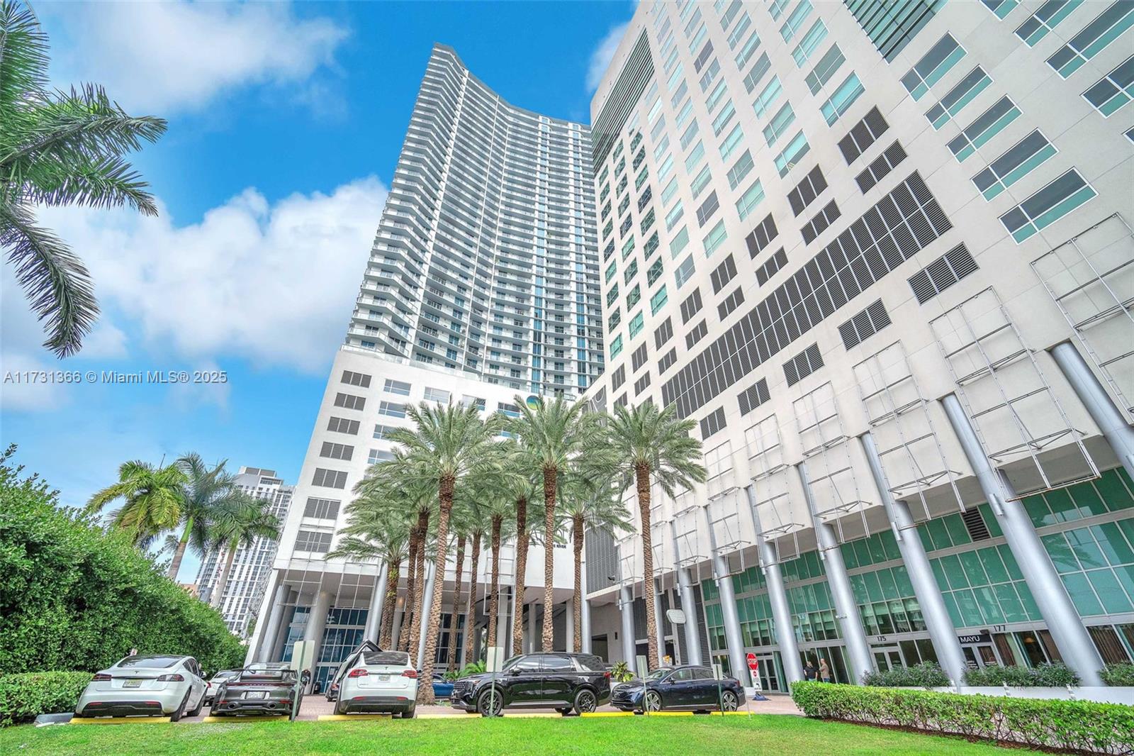 185 SW 7th St # 3503