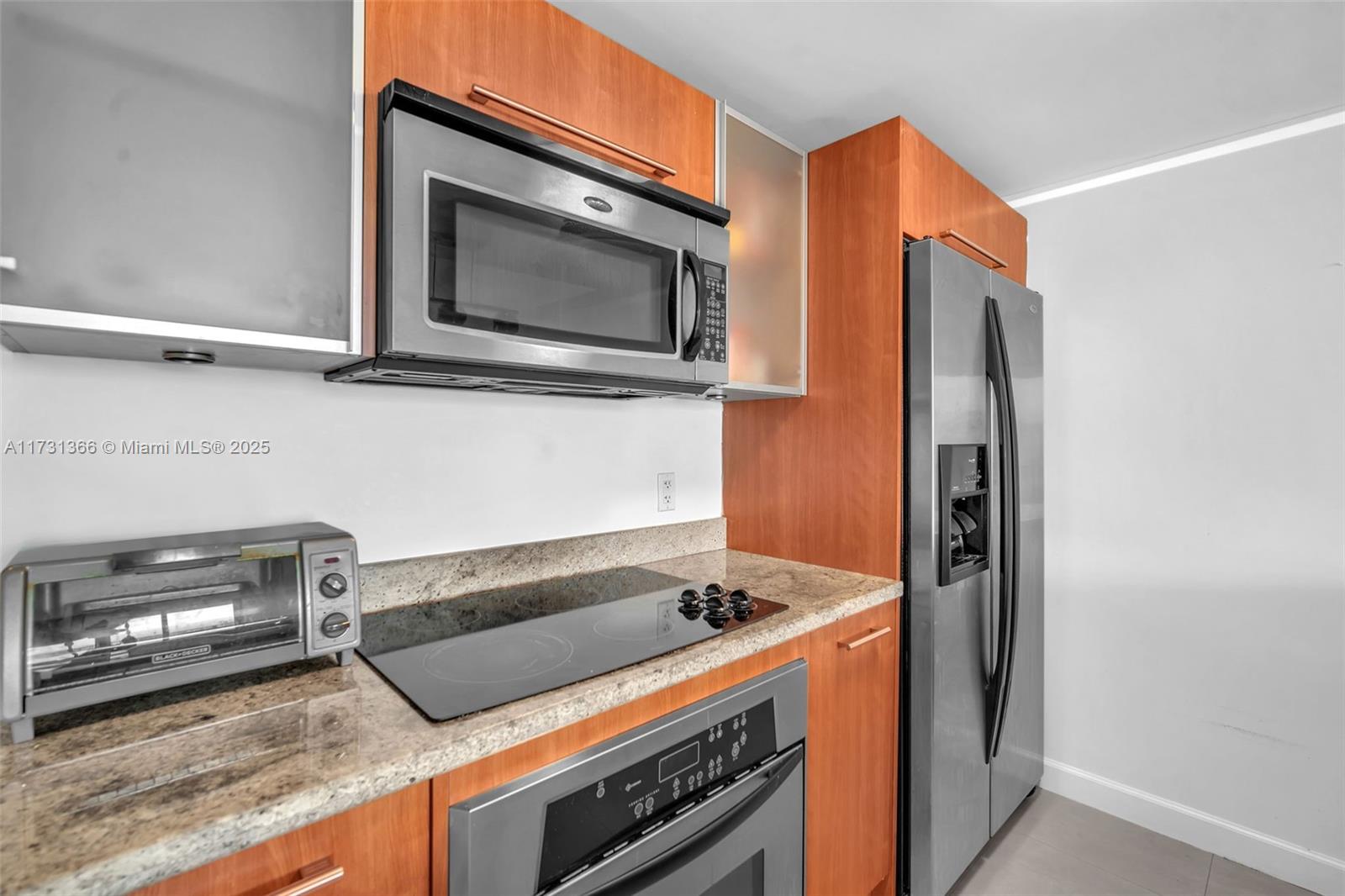 185 SW 7th St # 3503