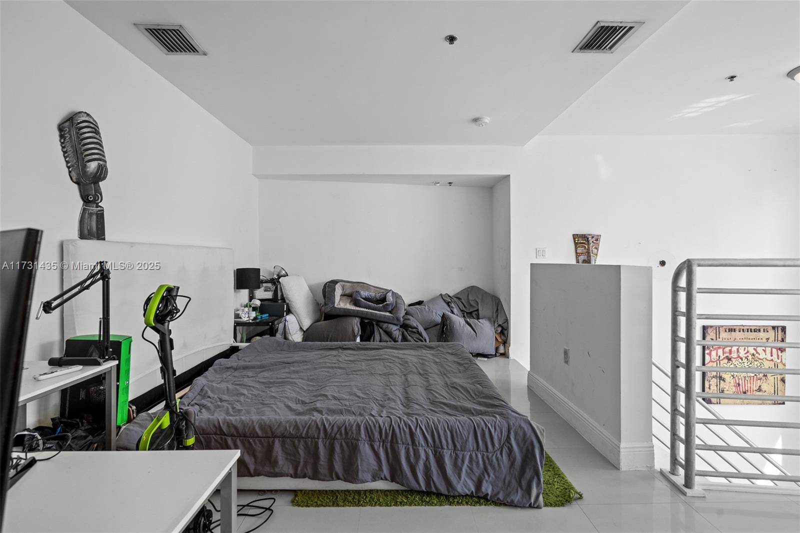 6362 Collins Ave # 518