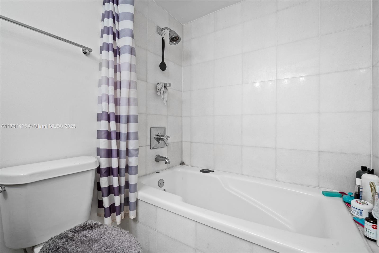 6362 Collins Ave # 518
