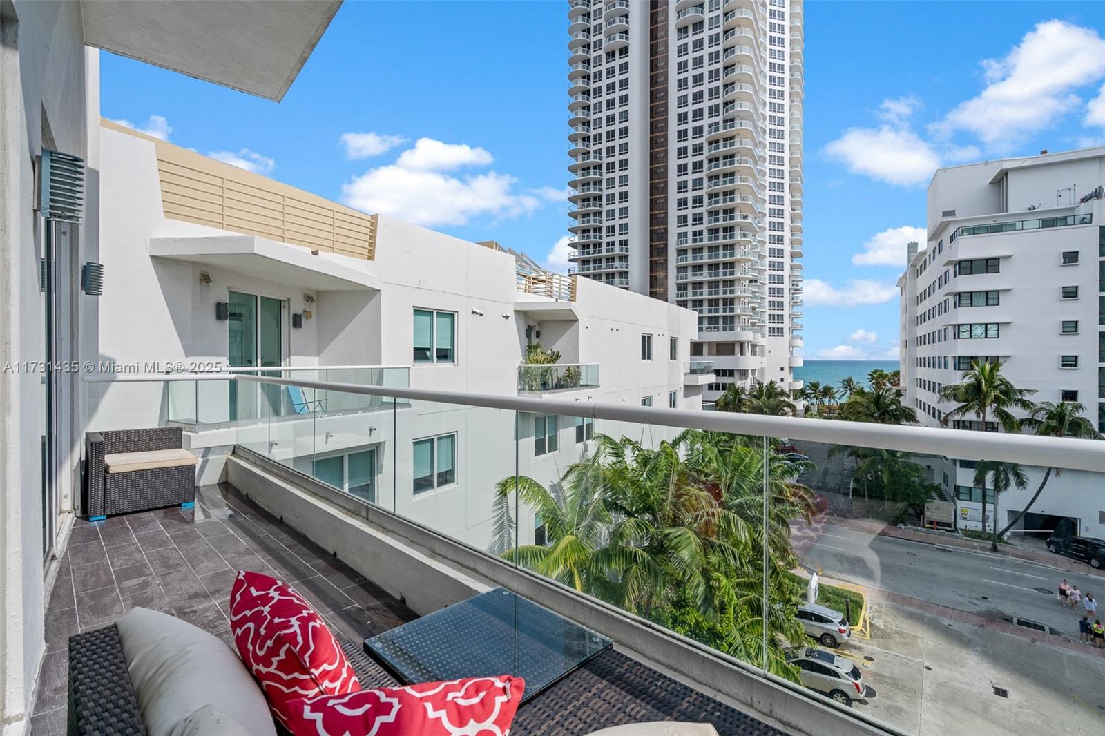 6362 Collins Ave # 518