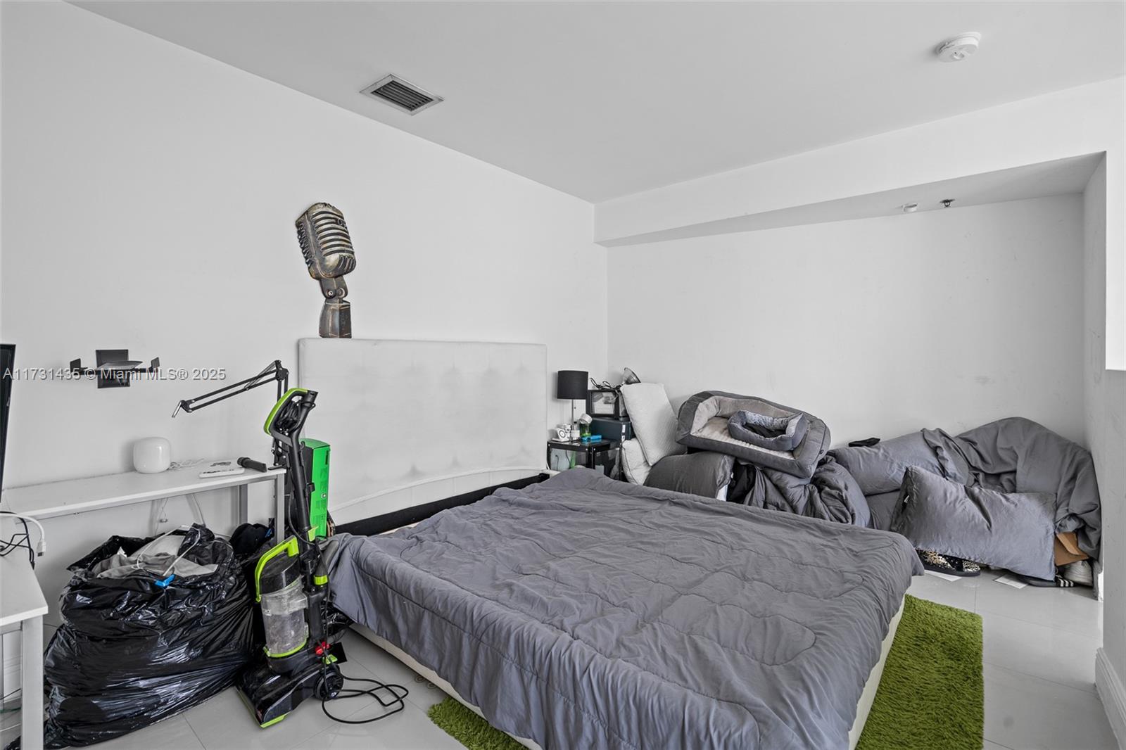 6362 Collins Ave # 518