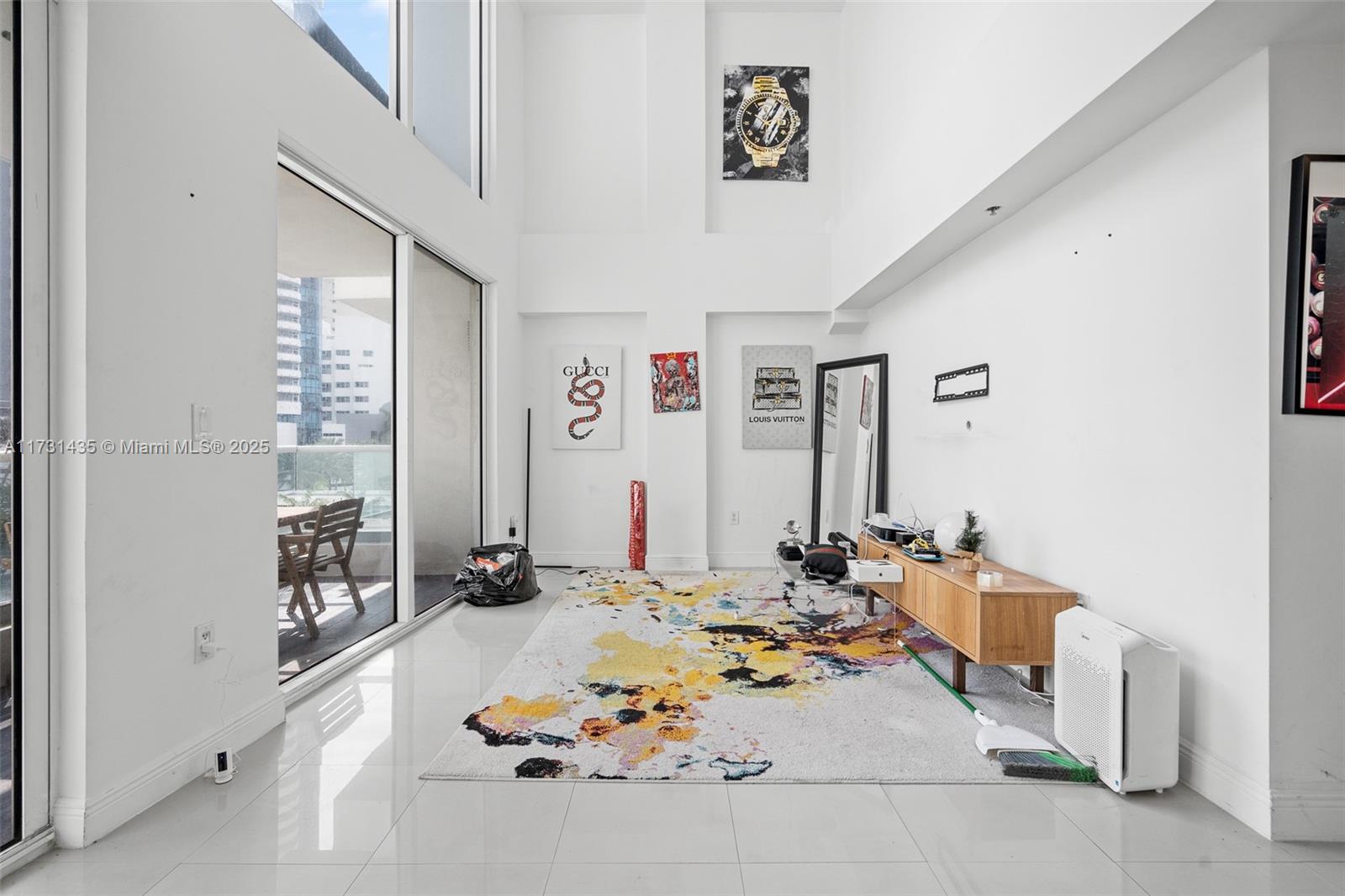 6362 Collins Ave # 518