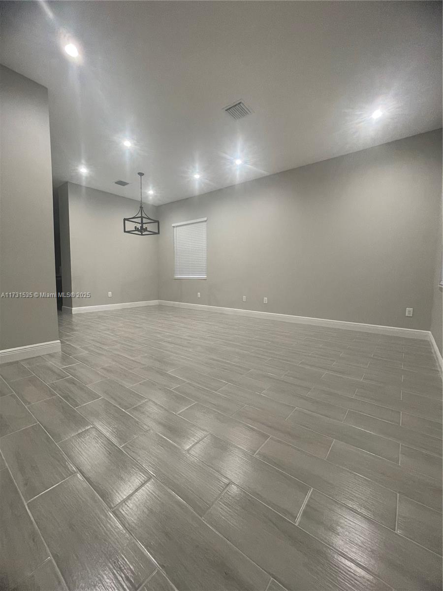 410 NW 8th Ave