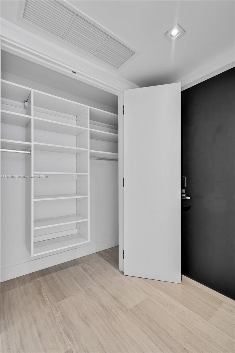 1451 Brickell Ave # 1801