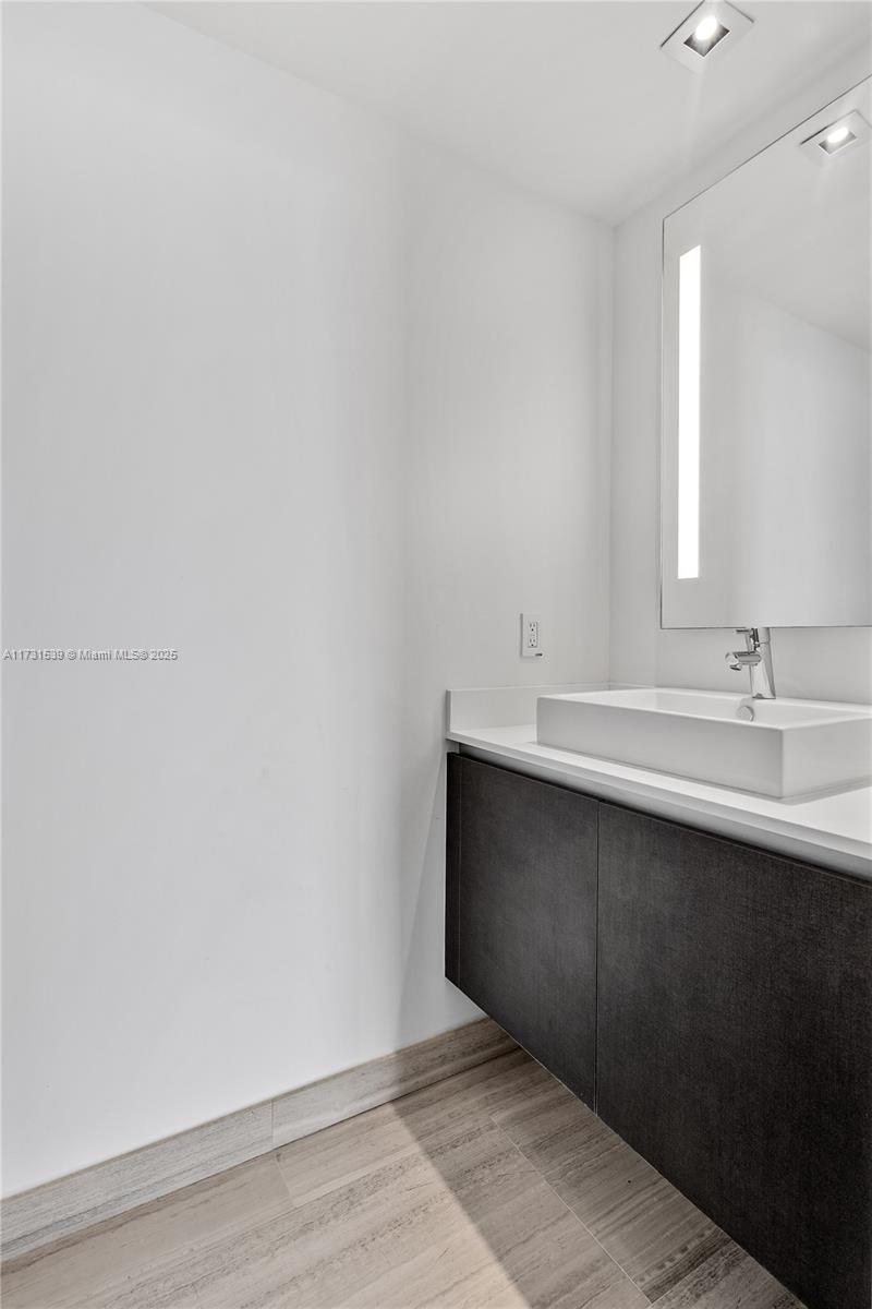1451 Brickell Ave # 1801