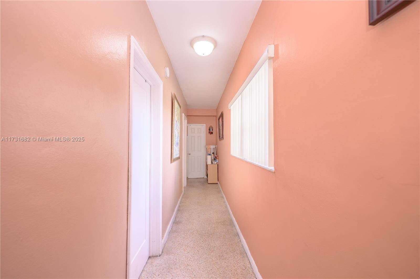 1700 NW 4th St