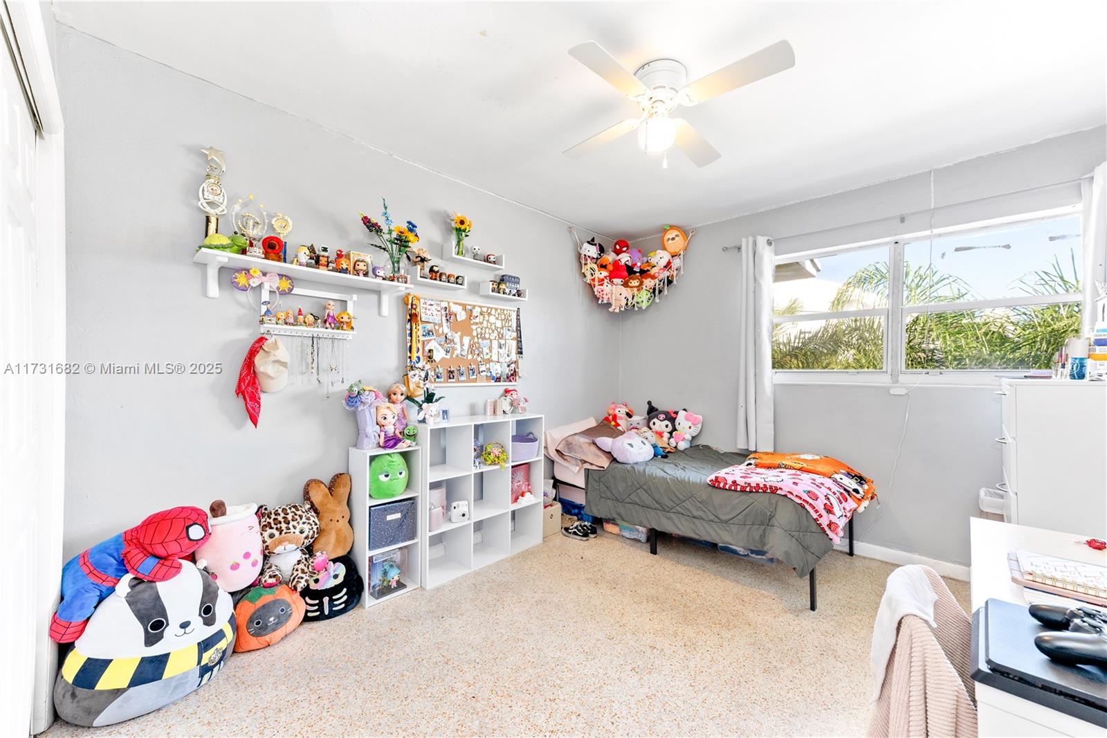 1700 NW 4th St