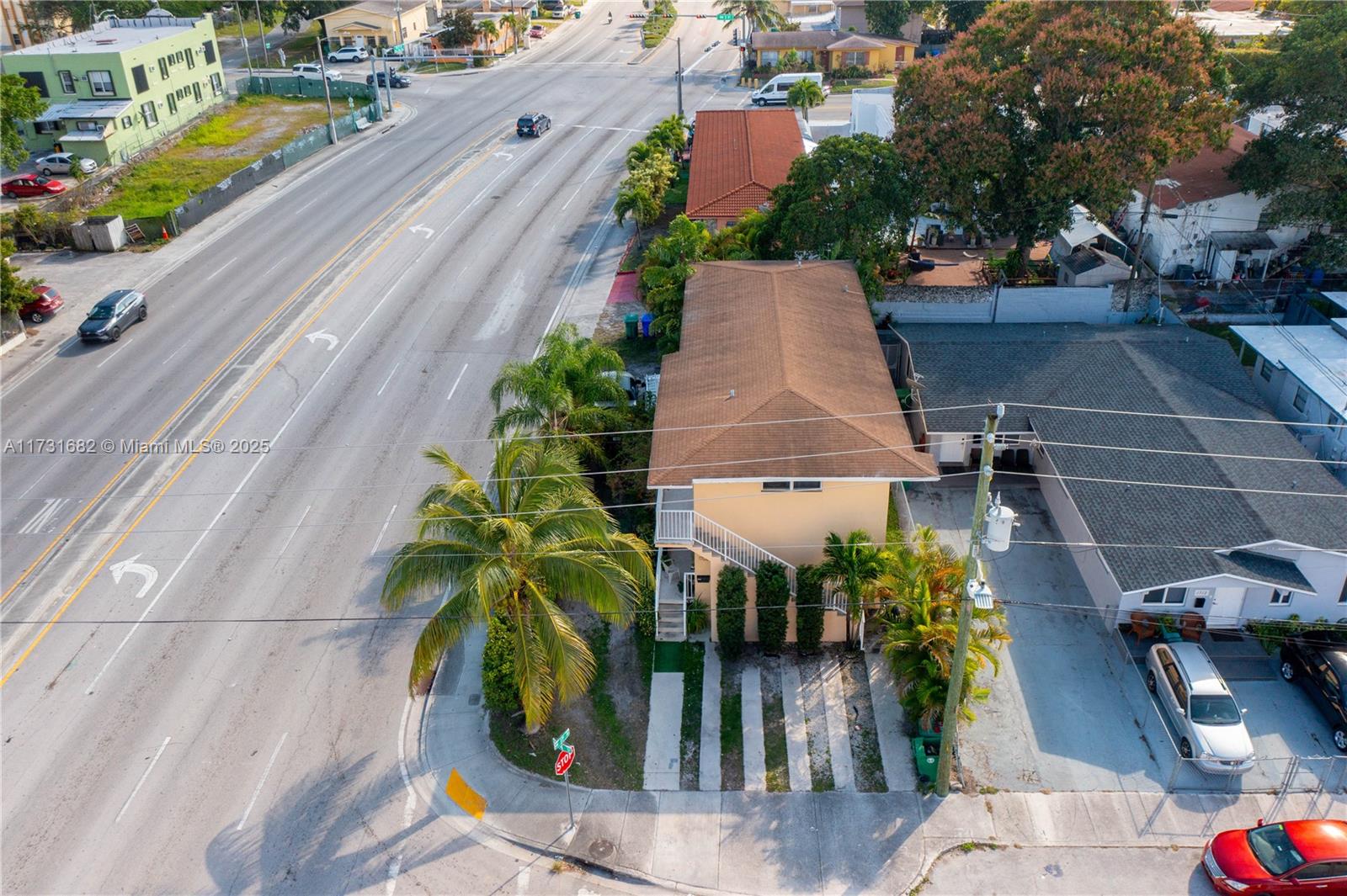 1700 NW 4th St