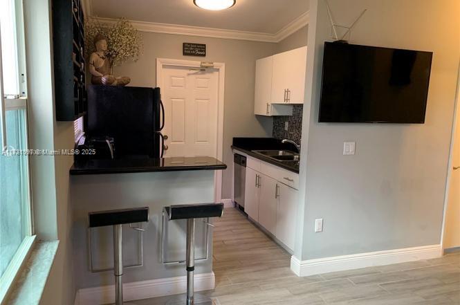 3701 SW 45th Ter