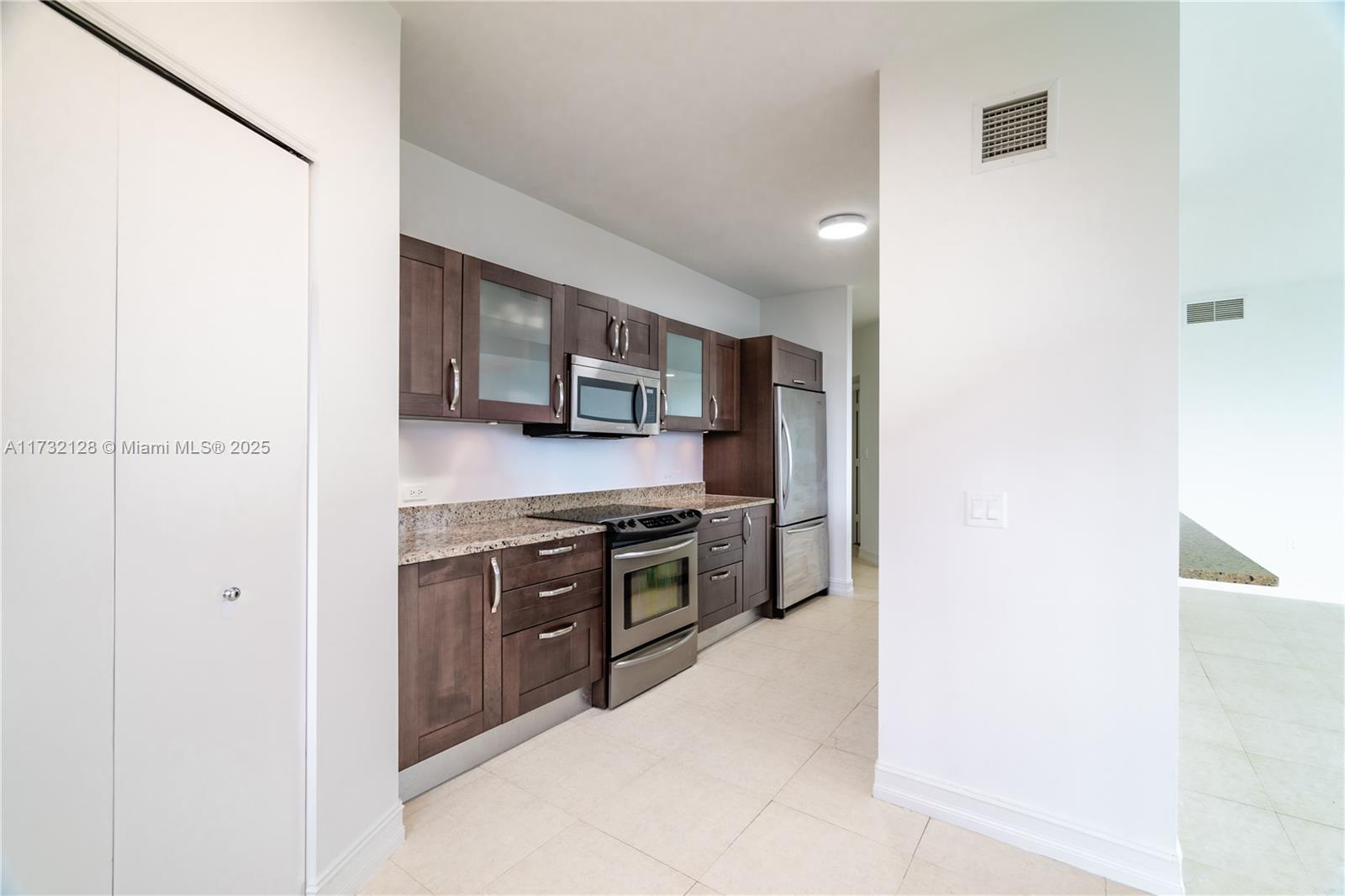 20000 E Country Club Dr # 1110