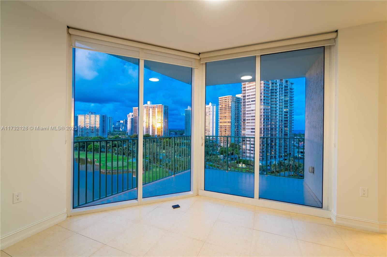 20000 E Country Club Dr # 1110