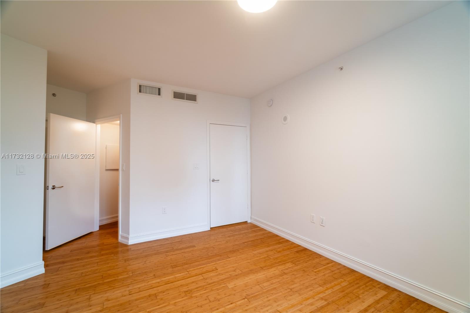 20000 E Country Club Dr # 1110