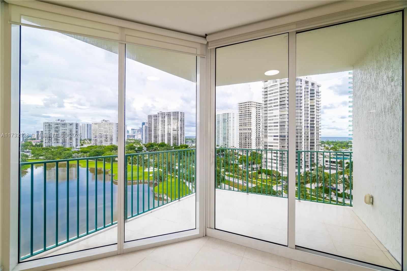 20000 E Country Club Dr # 1110