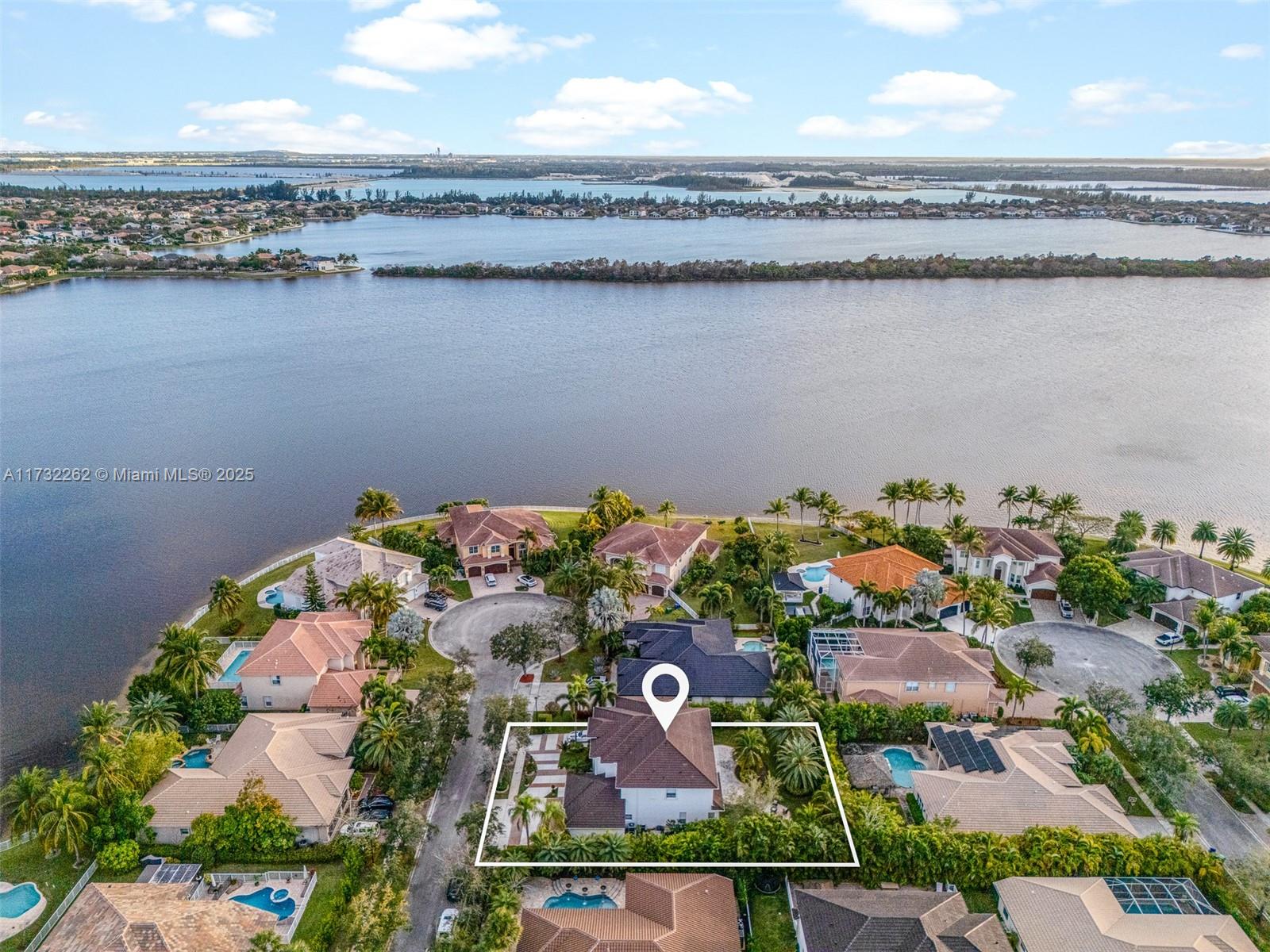 4142 SW 188th Ave