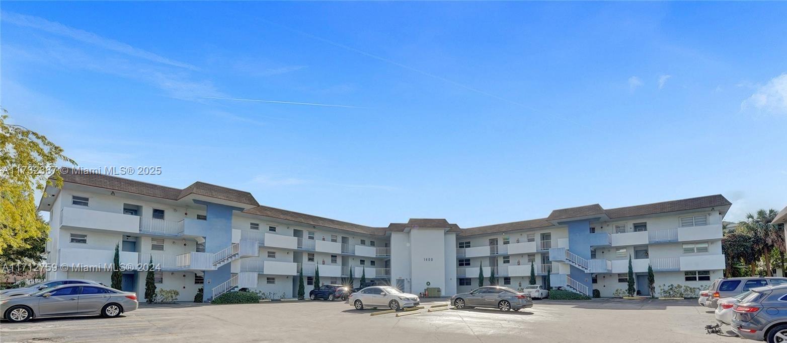 1400 Tallwood Ave # 204