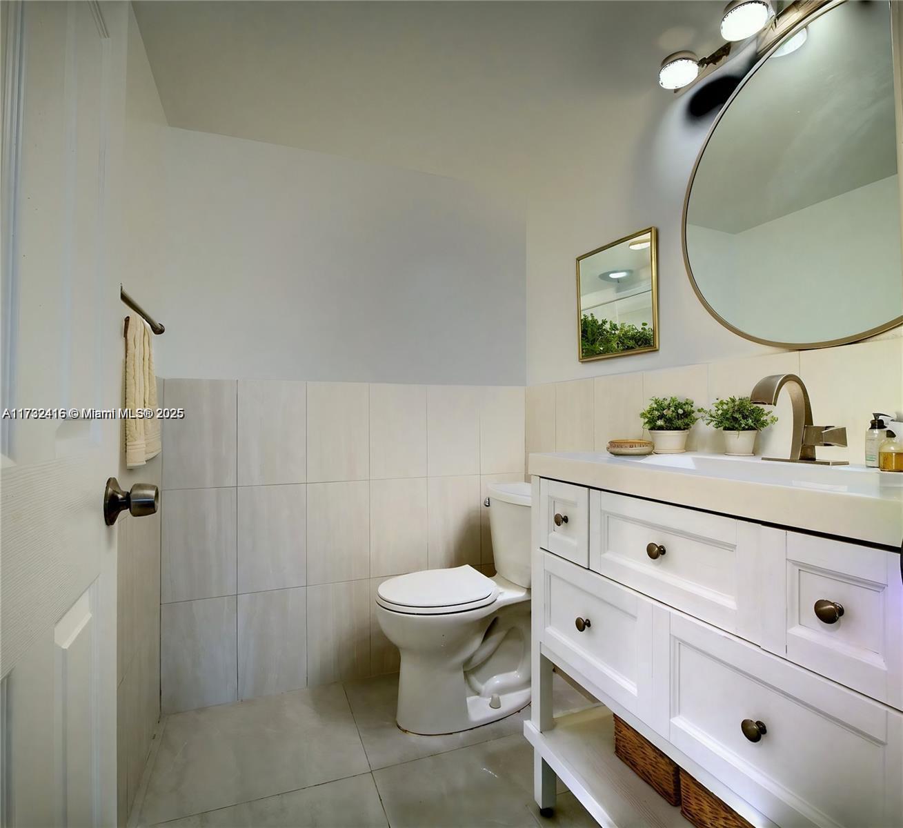 550 Bayshore Dr # 104