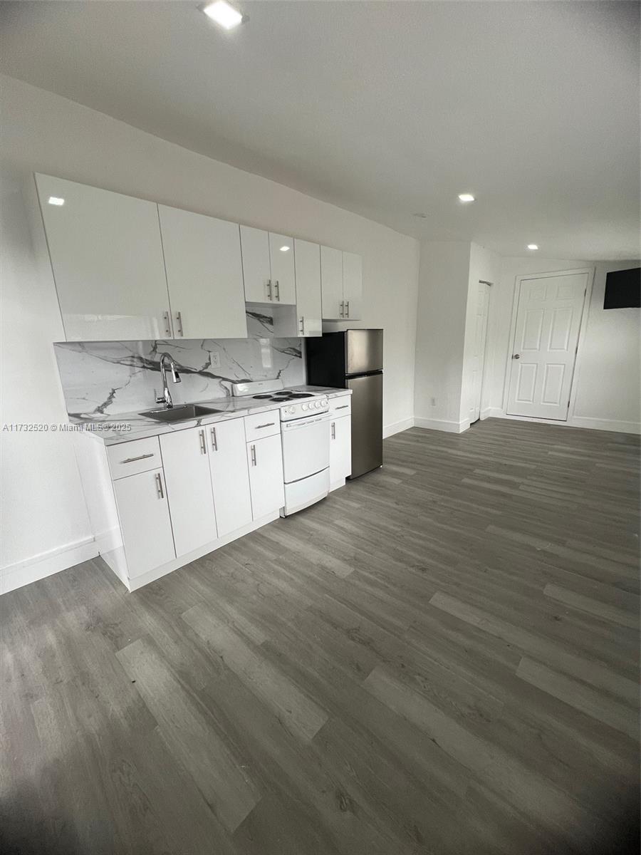 3380 NW 8th Pl # C Unit: A-C