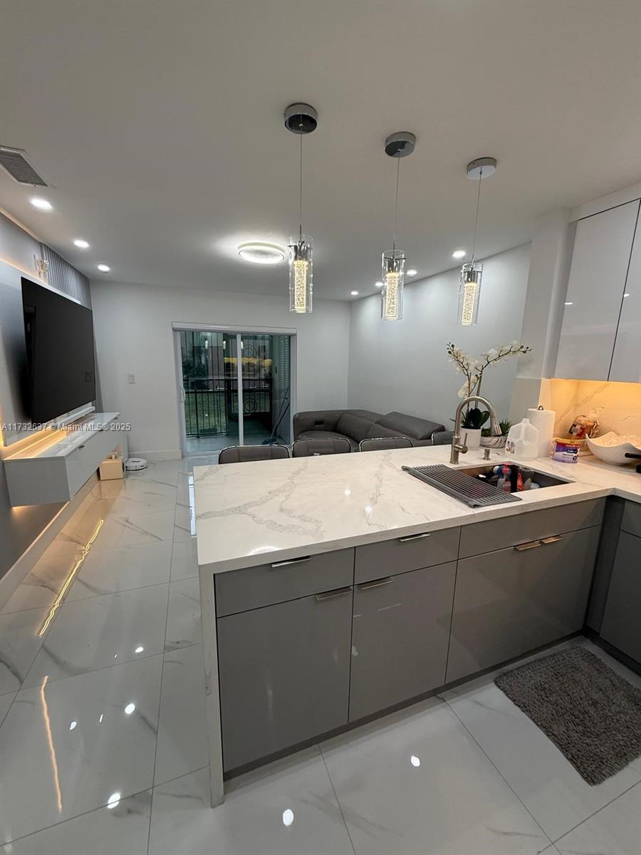 8851 NW 119th St # 3 Unit: 3111-3