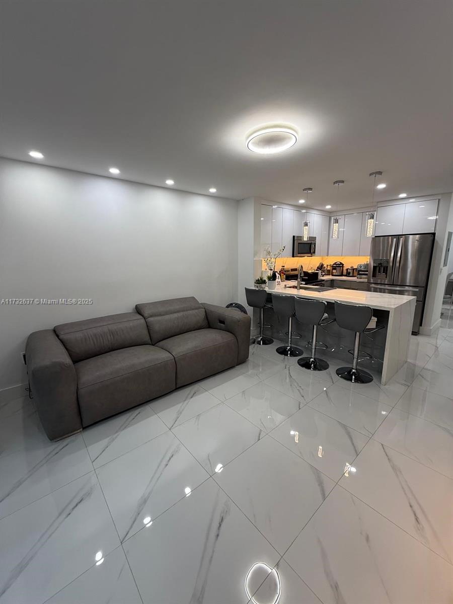 8851 NW 119th St # 3 Unit: 3111-3