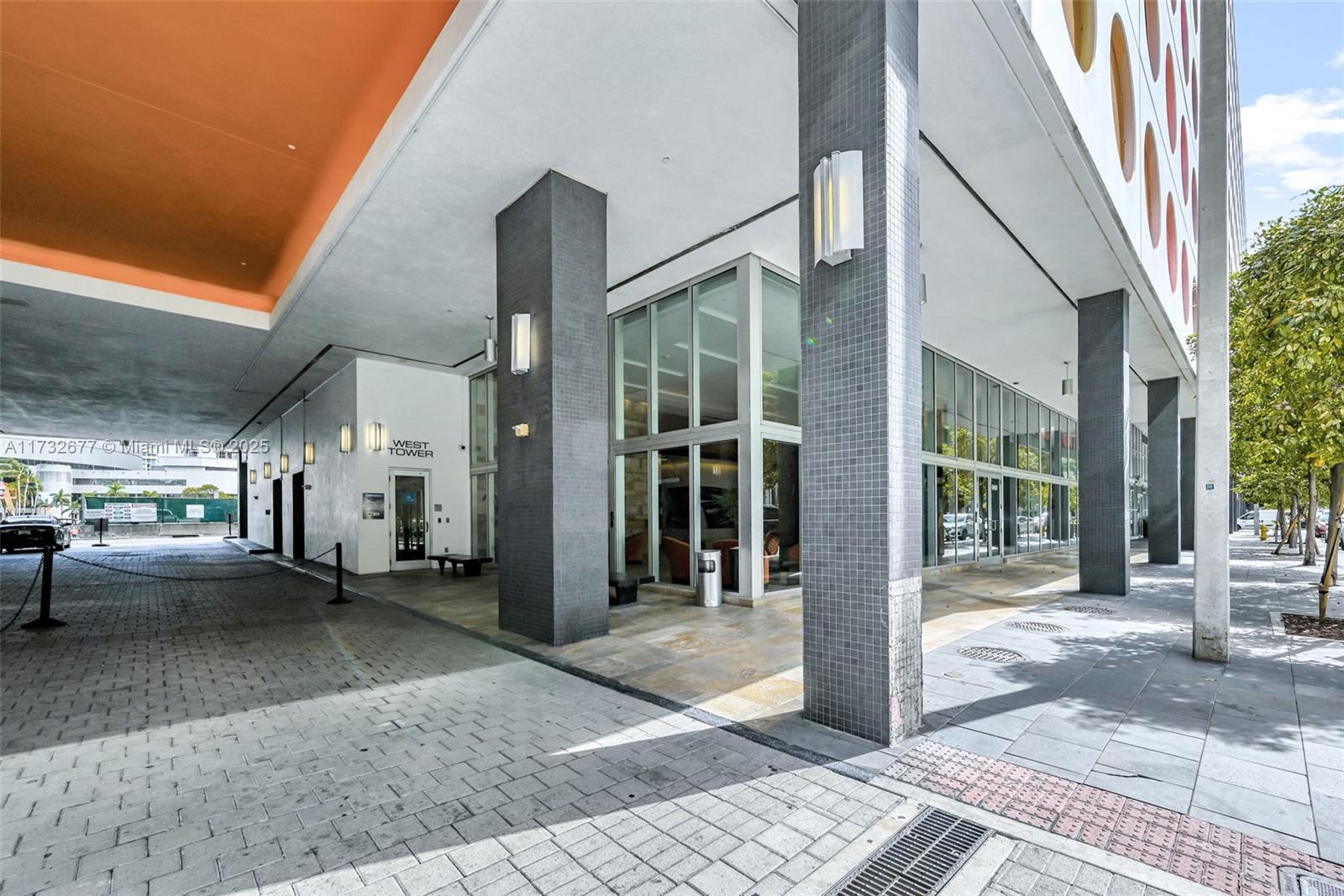 55 SE 6th St # 3404