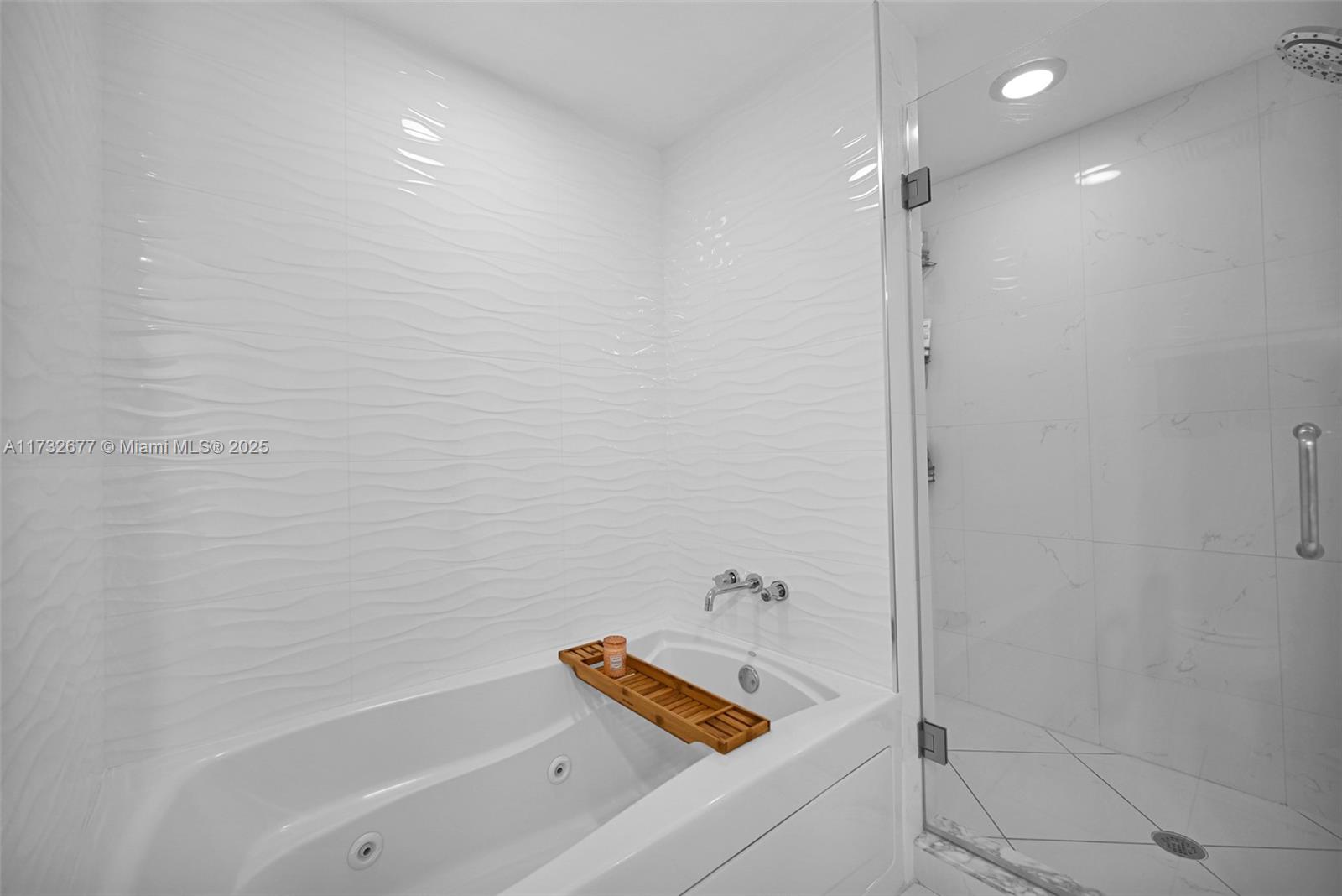55 SE 6th St # 3404