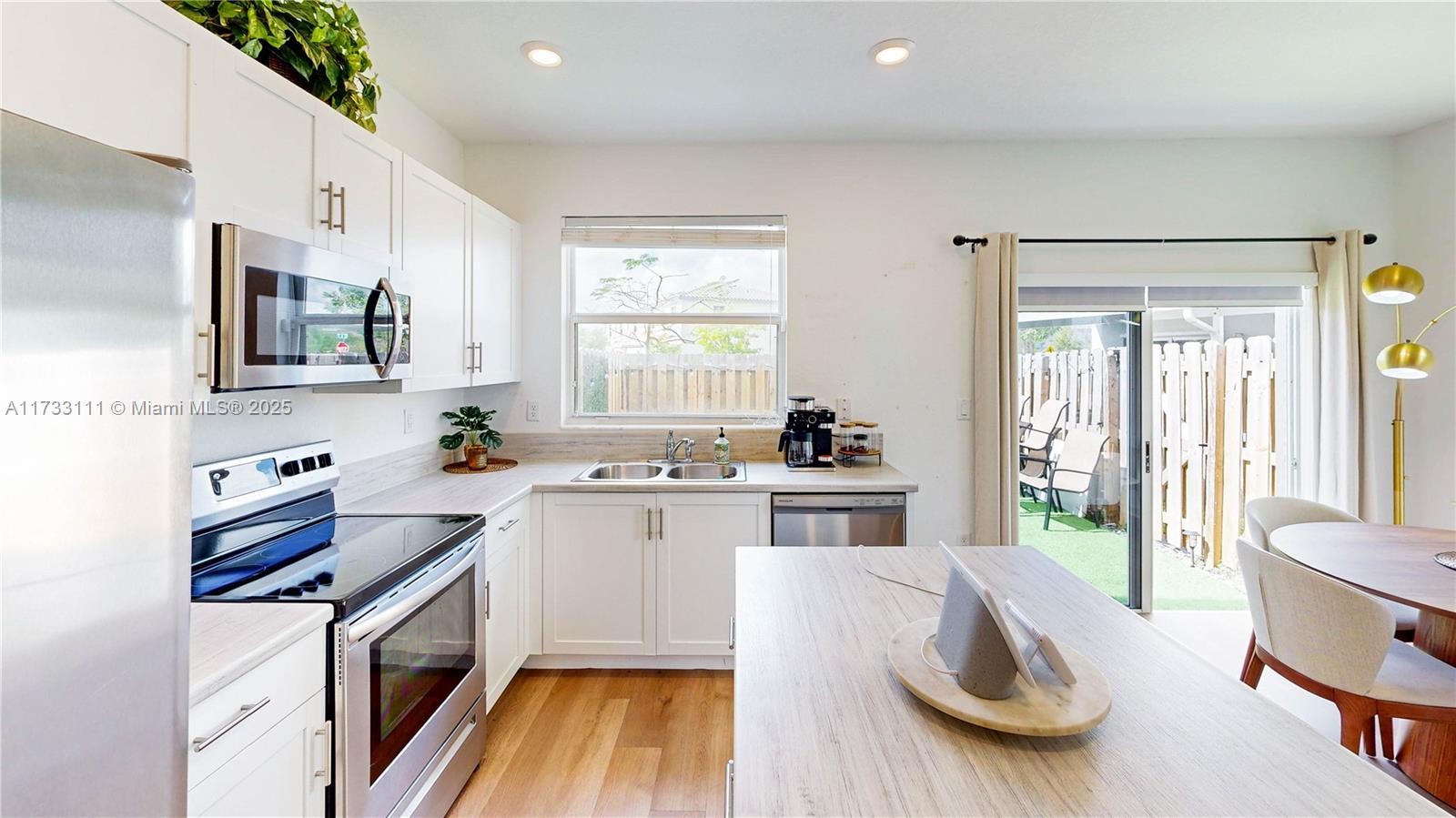 1566 SE 27th Ter