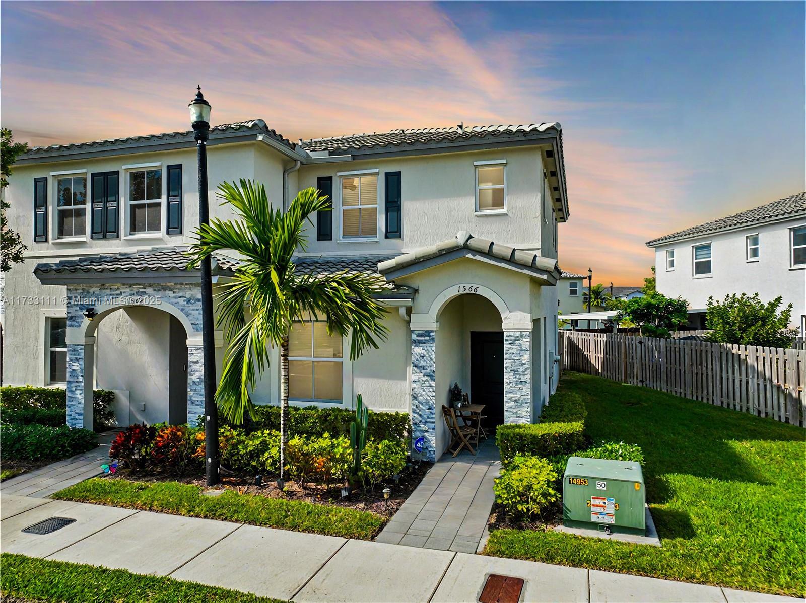 1566 SE 27th Ter