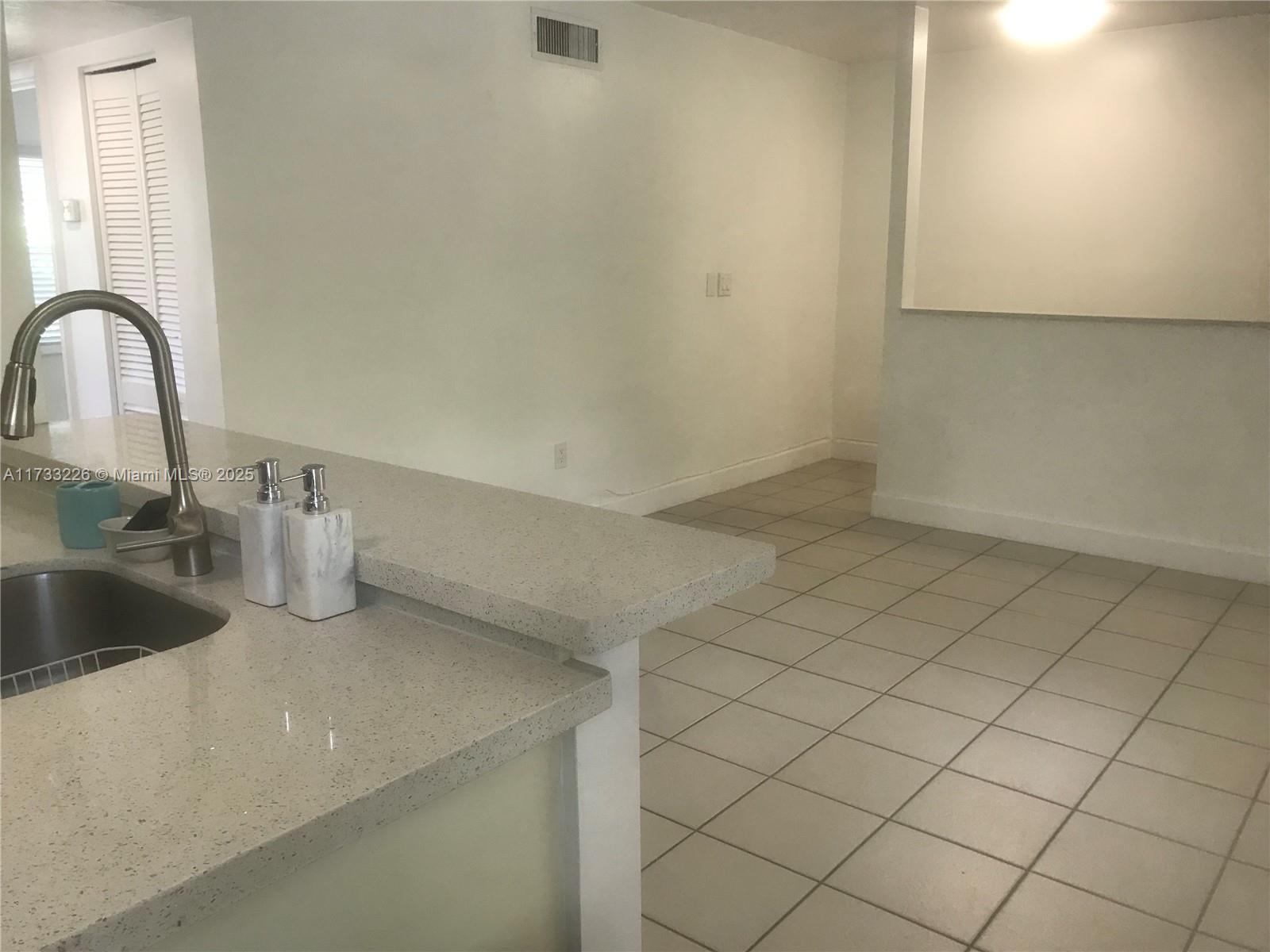 3445 Franklin Ave # B