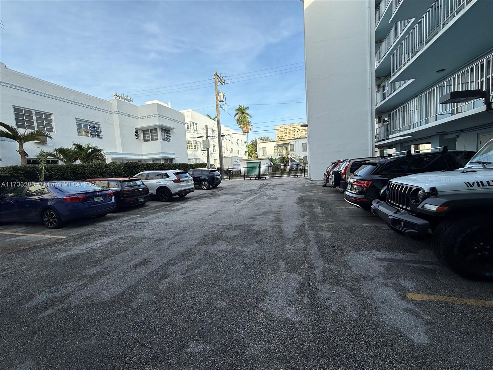 801 Meridian Ave # 4G