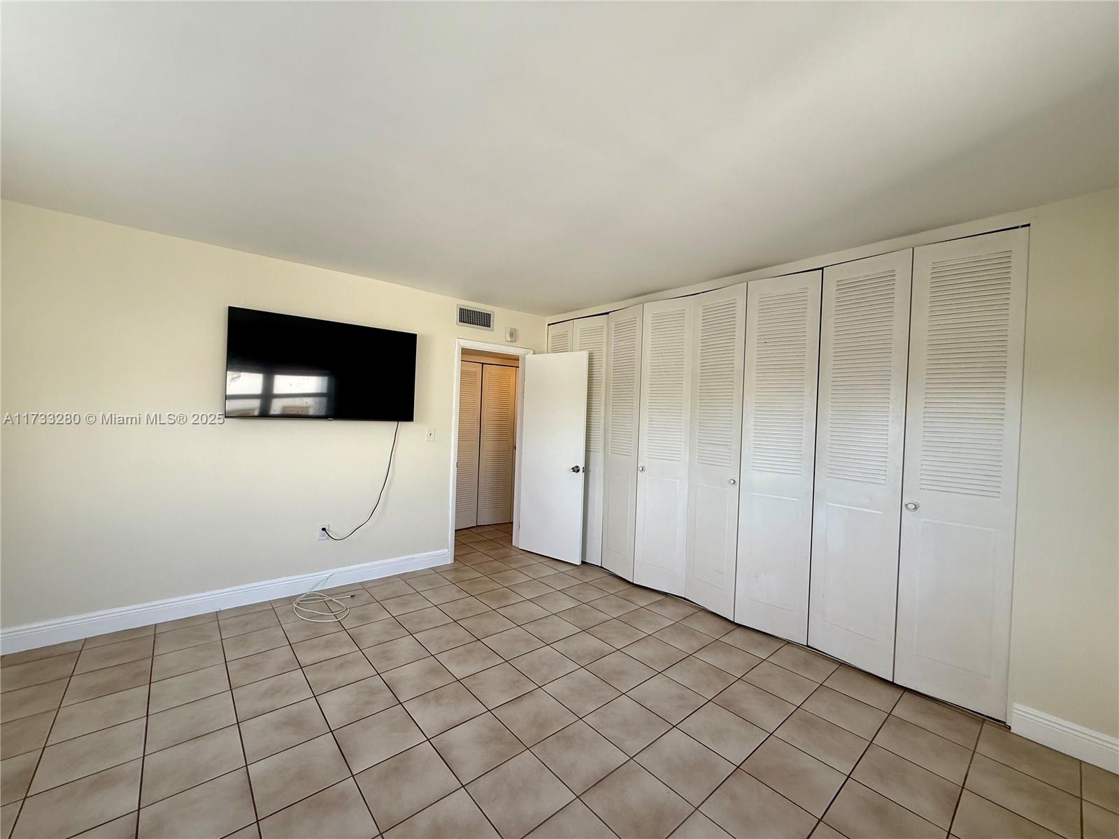 801 Meridian Ave # 4G